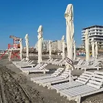 Marlyn Seaside