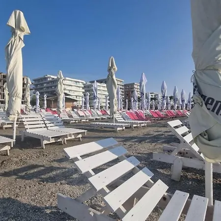 Marlyn Seaside Lejlighed