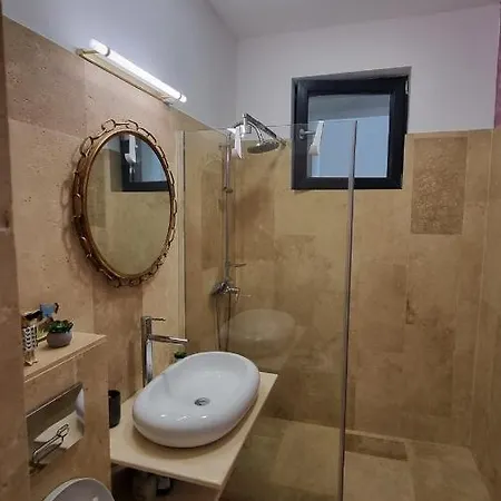 Marlyn Seaside Apartment Navodari